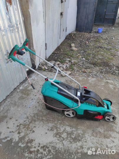 Газонокосилка электрическая Bosch rotak 34