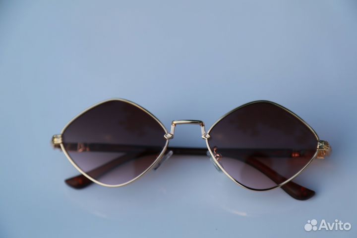 Солнцезащитные очки