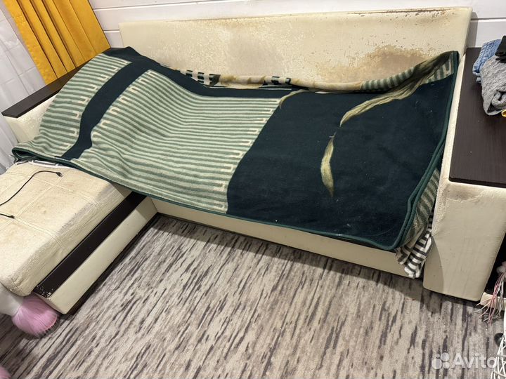 Угловой диван бу