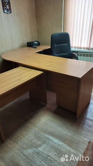 Стол офисный