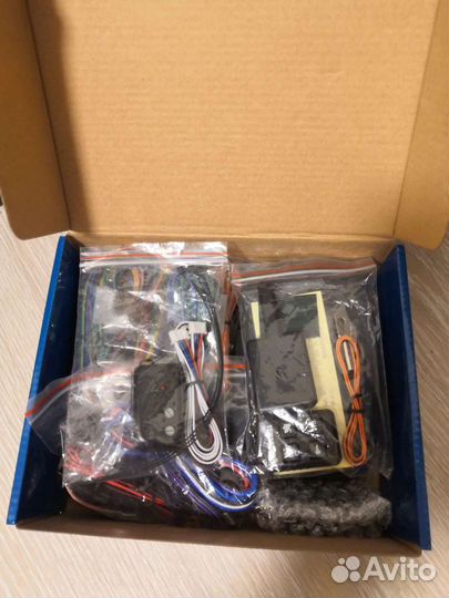 Сигнализация tomahawk TW-9010 С автозапуском. нова