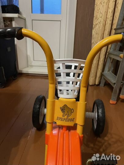 Трехколесный велосипед новый