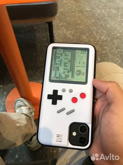 Чехол на iPhone 11 в виде рабочего тетриса