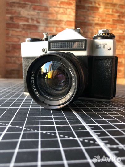 Плёночный фотоаппарат Зенит ET