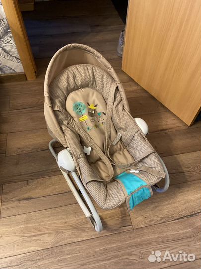 Шезлонг детский babyton