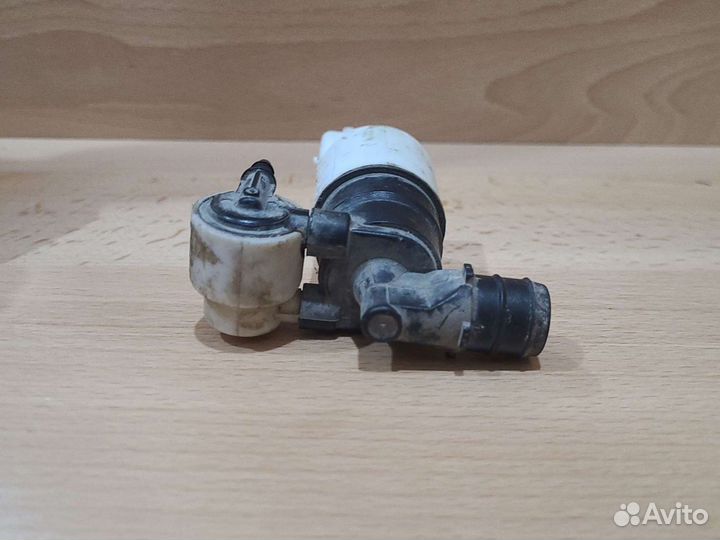 Насос омывателя Peugeot 308