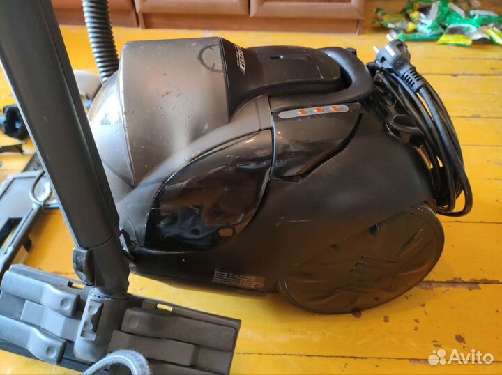 Пылесос Tuttoluxo 6SB