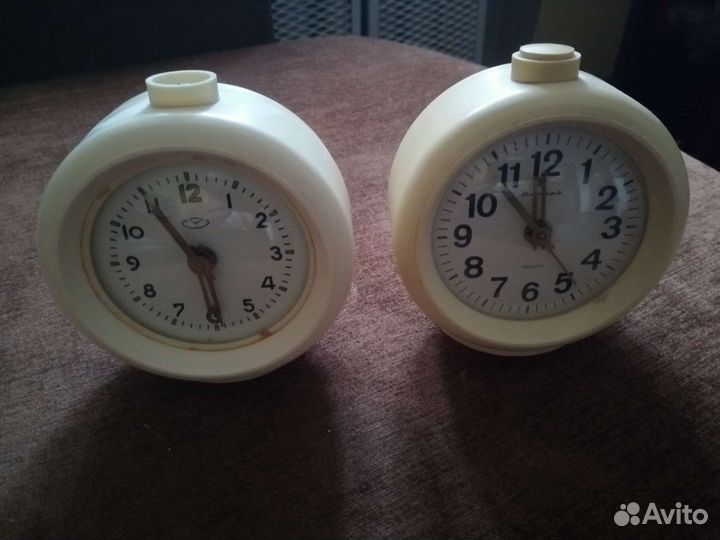 Часы будильник СССР