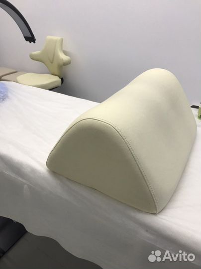 Полушка треугольная под колени