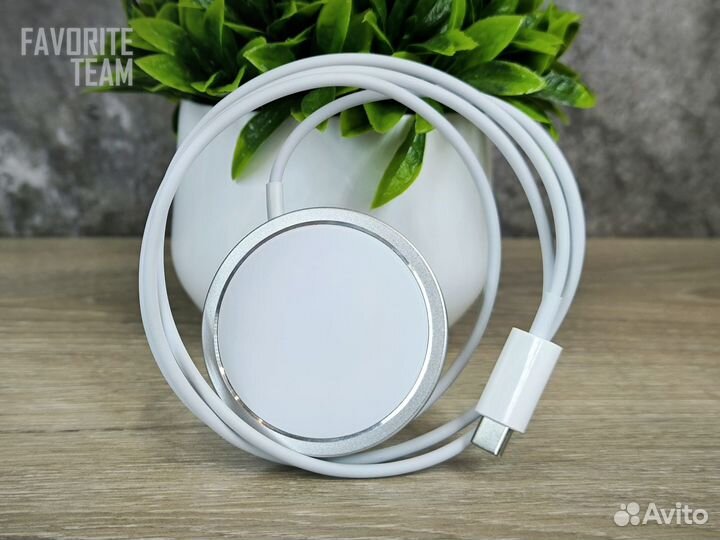 Беспроводная зарядка для iPhone Apple MagSafe