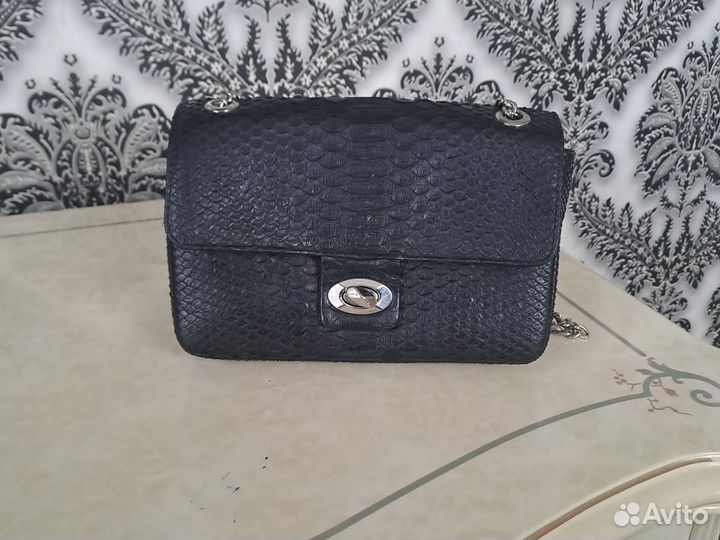 Сумка женская натуральная кожа бу питон кожа