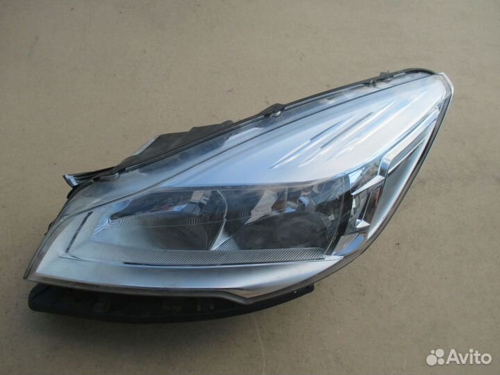 Фара левая Kuga 2012-2016
