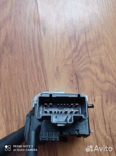 Подрулевой переключатель