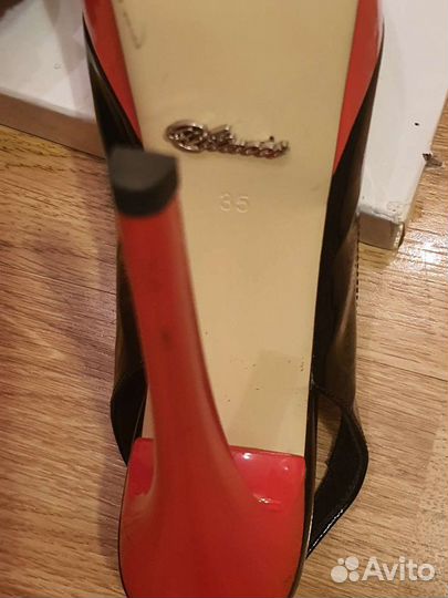 Туфли женские. Босоножки Vitacci