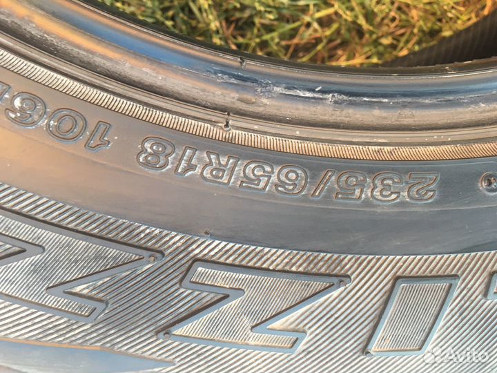 Bridgestone Blizzak LT 235/65 R18