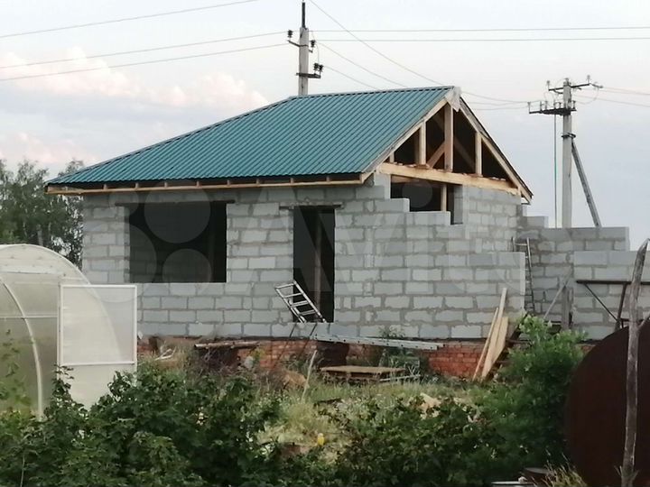 Коттедж 180 м² на участке 9 сот.