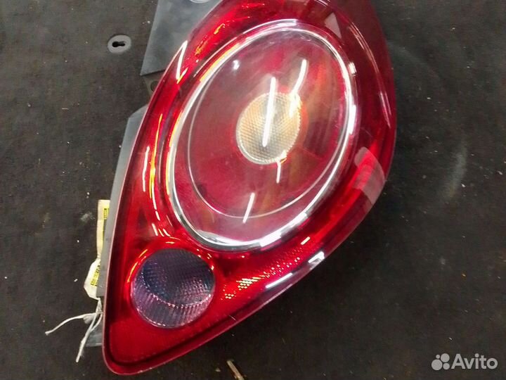 Ford KA 2 задний правый фонарь с08-16г