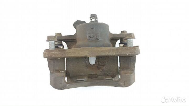 Суппорт передний левый Toyota Noah ZRR75 2010