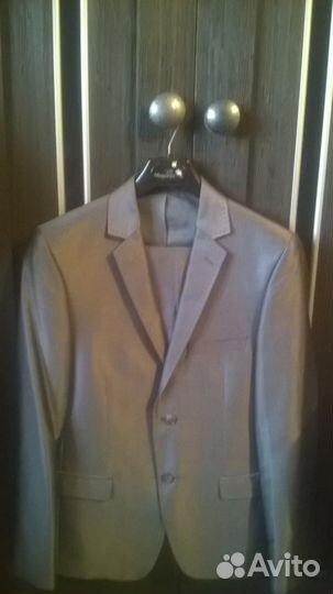 Продам костюм