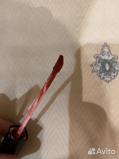 Huda beauty помада