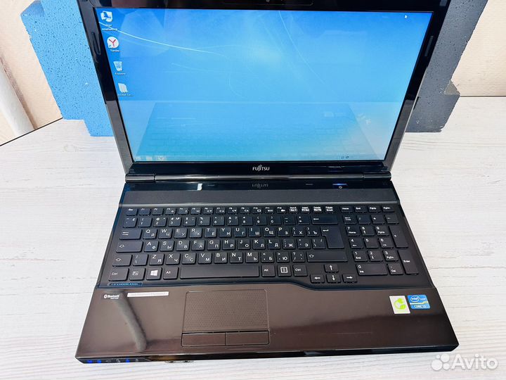 Надежный Ноутбук на intel core i3