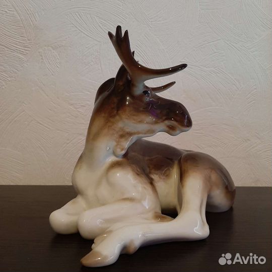 Статуэтки фарфор, чугун, мрамор,дерево