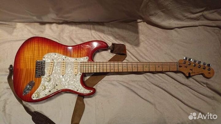 Электрогитара Fender Custom Shop Russian Strat