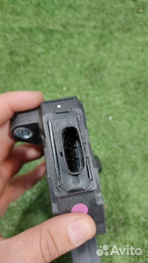 Педаль газа электронная Toyota Verso R2 2017