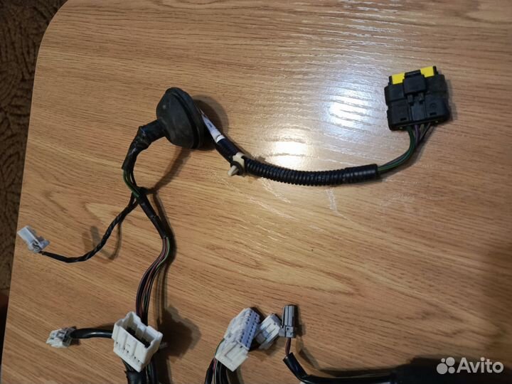 Проводка двери Nissan Teana j31