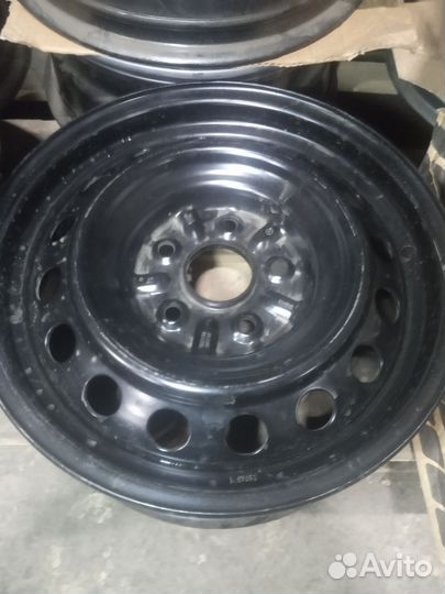 KFZ 9157 6,0x15 5x114,3 ET39 d60 black