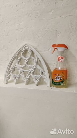 Готическое настенное украшение из гипса