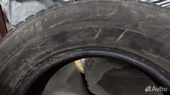 Michelin X-Ice North 4 215/65 R16