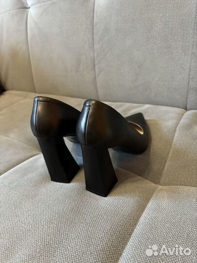 Туфли женские 38 размер carlo pazolini