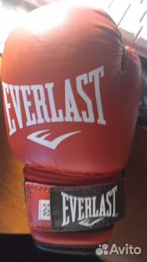 Боксерские перчатки everlast