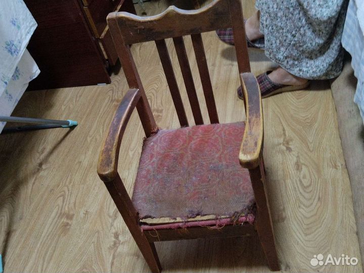 Стул детский деревянный