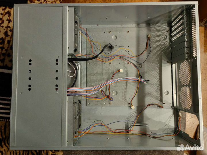 Серверный корпус Procase RE411-D0H17-E-55