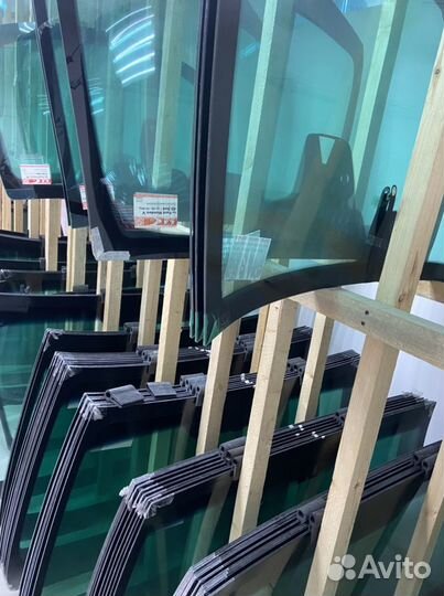 Лобовое стекло оптом и розницу