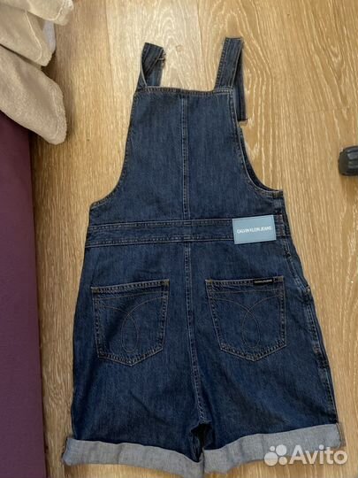 Джинсовый комбинезон calvin klein