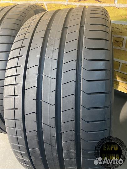 Pirelli P Zero PZ4 315/35 R21