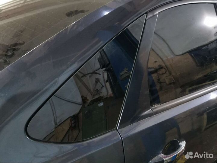 Форточка (глухое стекло) Ford Focus 2 седан
