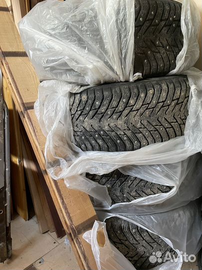 Nokian Tyres Hakkapeliitta 8 225/55 R16 99T