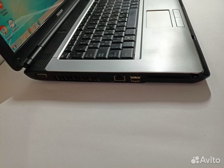 Ноутбук toshiba satellite L300