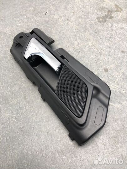 Ручка задняя правая Mercedes M W164