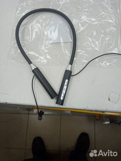 Беспородные наушники