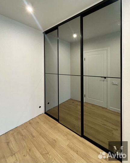 Шкаф купе зеркальный