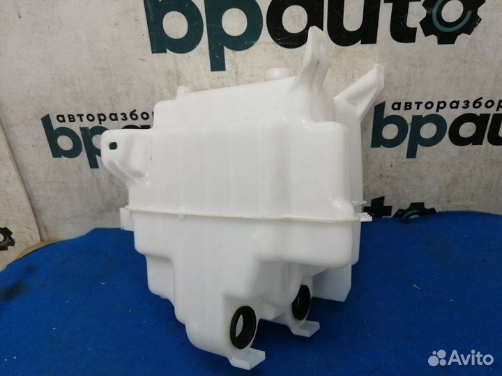 Бачок омывателя 85315-48150 Toyota Highlander