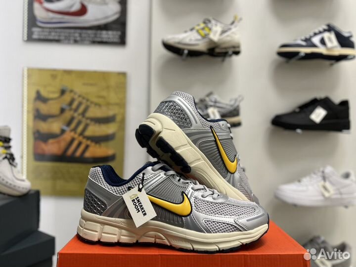 Кроссовки Nike Zoom Vomero 5