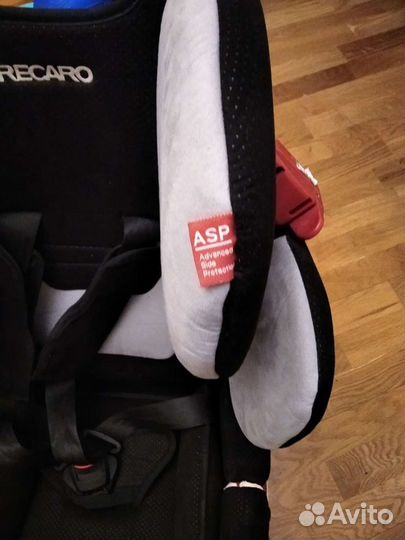 Автомобильное детское кресло