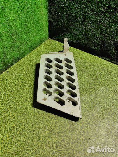 Подножка кабины правая Volvo FH 2013 82859306