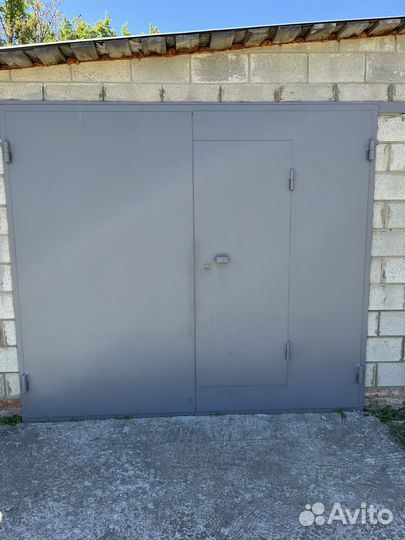 Ворота гаражные металлические распашные